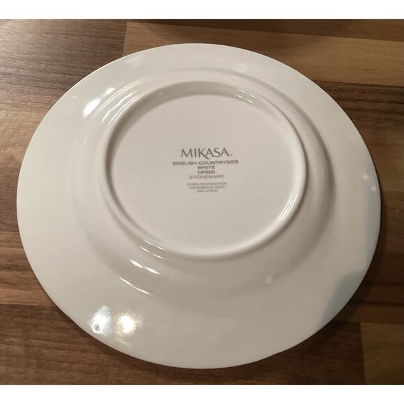Mikasa English Countryside White Salad Plates 8.25” Set of 4 - Picture 9 of 9